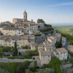 Les plus beaux villages perchés de Provence à découvrir au printemps